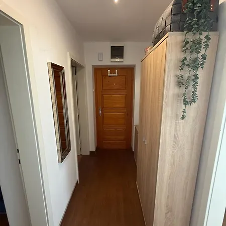 Apartman Diste *
